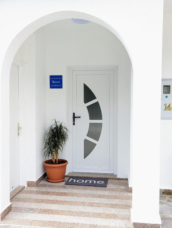 Kricin Sea Apartment บัชกา ภายนอก รูปภาพ